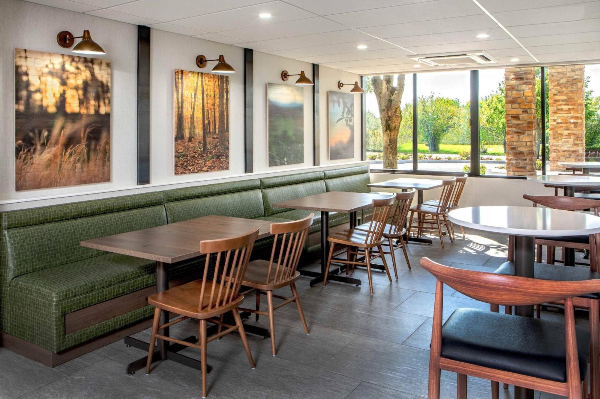 Hotel Fairfield By Marriott Bangor
