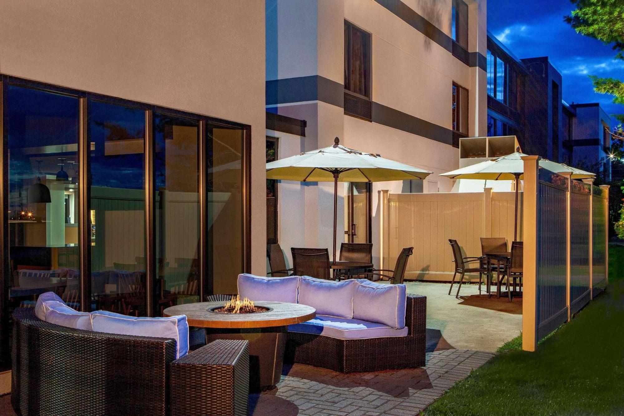 Fairfield By Marriott Hotel